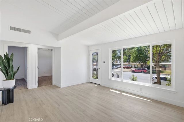 2805 Haley Street, Bakersfield, CA 93305