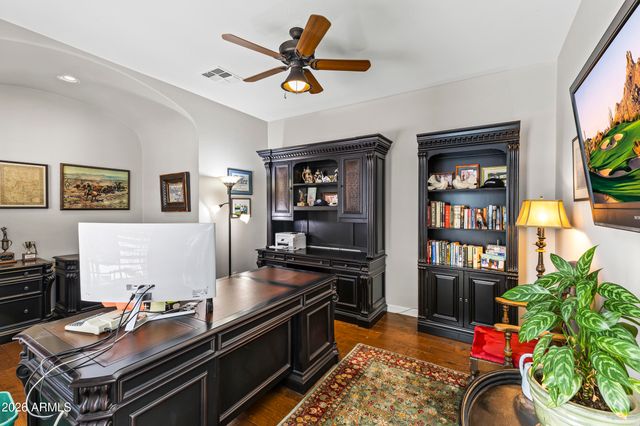 4123 N Silver Ridge Circle, Mesa, AZ 85207