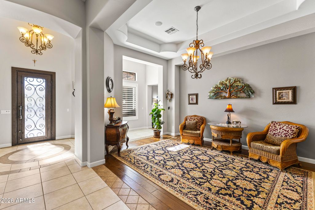 Image 12 of property listing at 4123 N Silver Ridge Circle, Mesa, AZ 85207