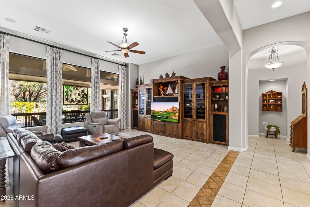 Image 14 of property listing at 4123 N Silver Ridge Circle, Mesa, AZ 85207