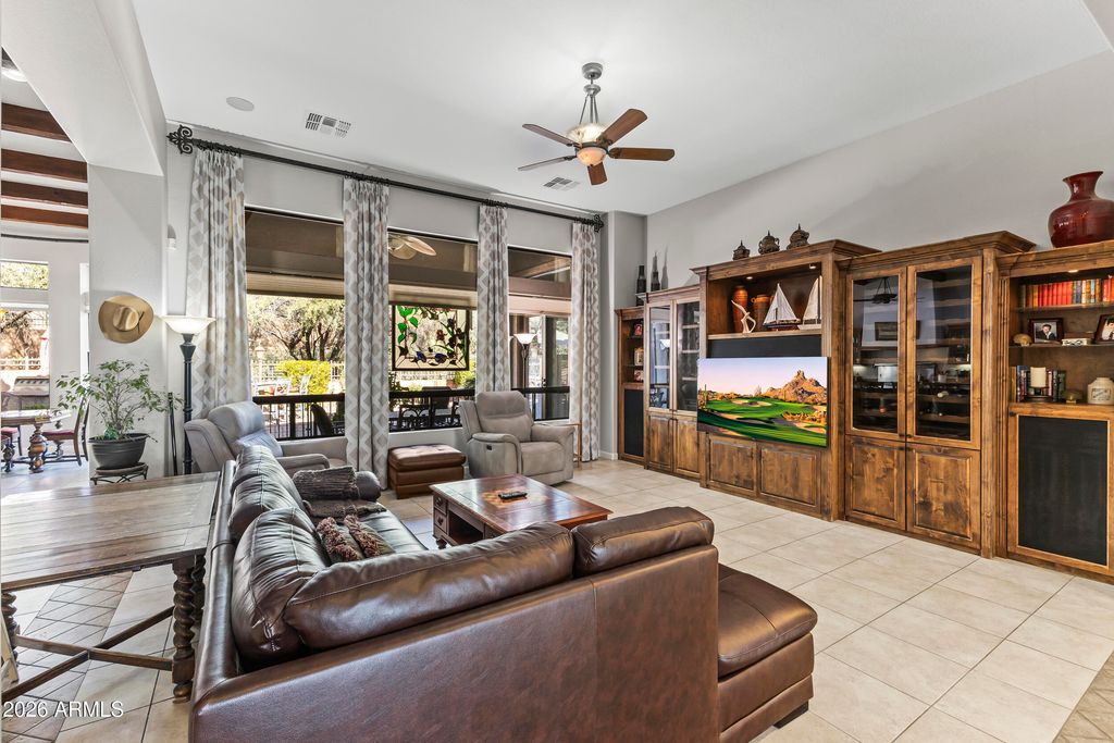 Image 6 of property listing at 4123 N Silver Ridge Circle, Mesa, AZ 85207