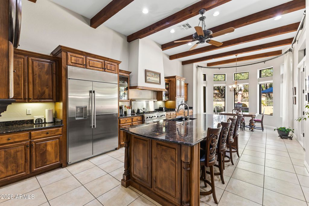 Image 7 of property listing at 4123 N Silver Ridge Circle, Mesa, AZ 85207