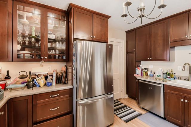 997 Saint Clair Avenue, Saint Paul, MN 55105