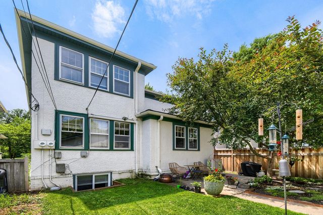 997 Saint Clair Avenue, Saint Paul, MN 55105