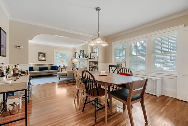 997 Saint Clair Avenue, Saint Paul, MN 55105