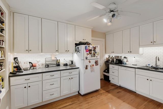 997 Saint Clair Avenue, Saint Paul, MN 55105