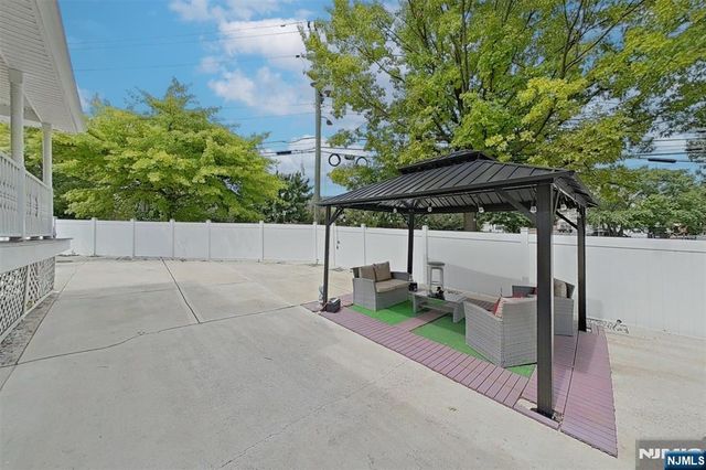 337-341 18th Avenue, Newark, NJ 07108