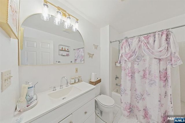 337-341 18th Avenue, Newark, NJ 07108