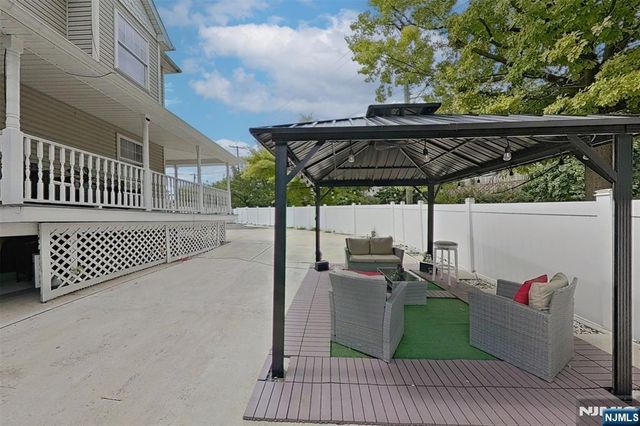 337-341 18th Avenue, Newark, NJ 07108