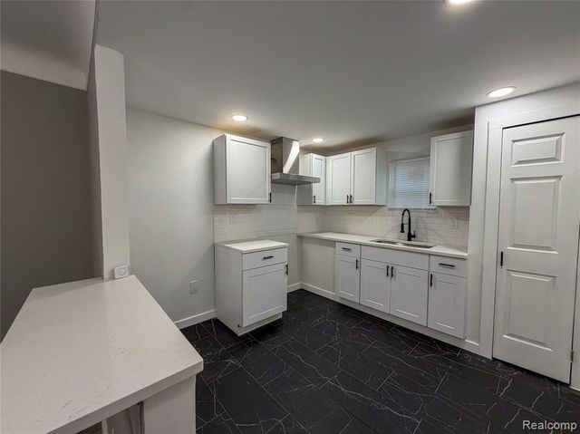 18217 Prairie Street, Detroit, MI 48221