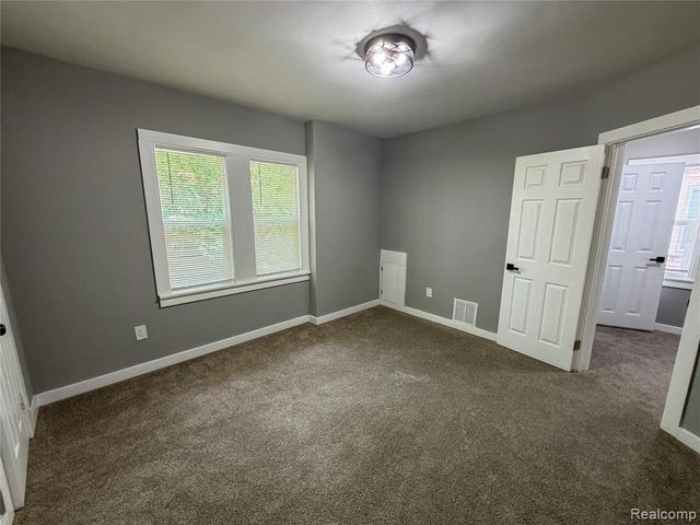 18217 Prairie Street, Detroit, MI 48221