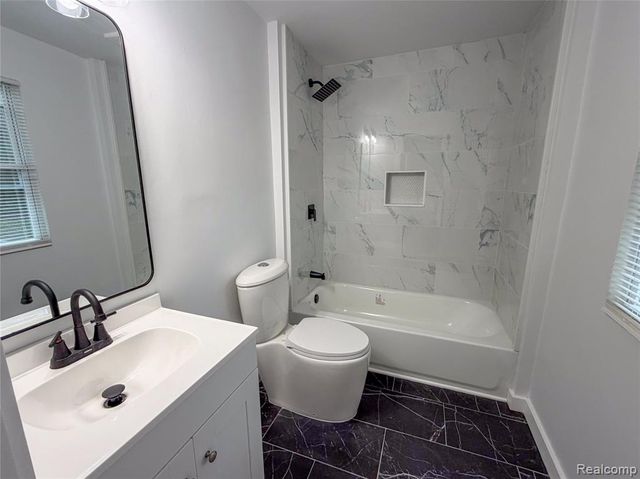 18217 Prairie Street, Detroit, MI 48221
