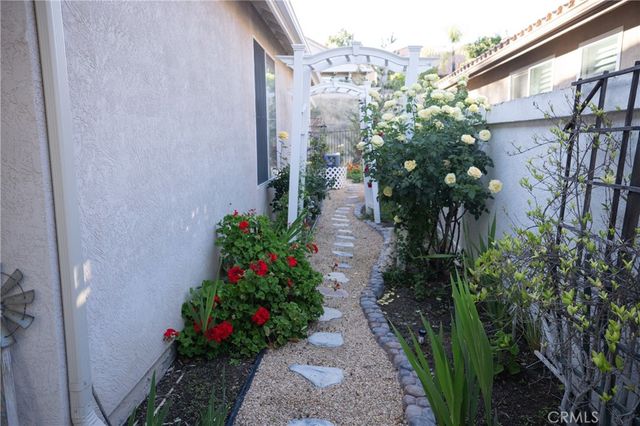 40429 Via Camposeco, Murrieta, CA 92562