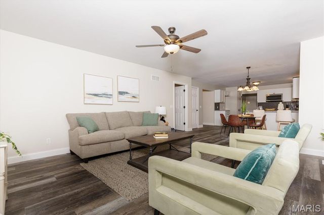 25 Moonlight Court, Wentzville, MO 63385