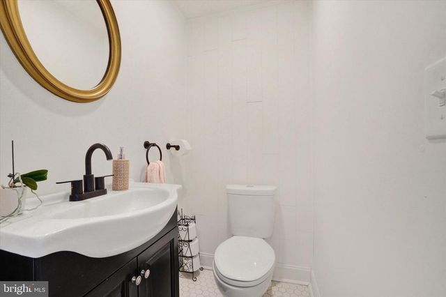 152 N 7TH ST, Columbia, PA 17512