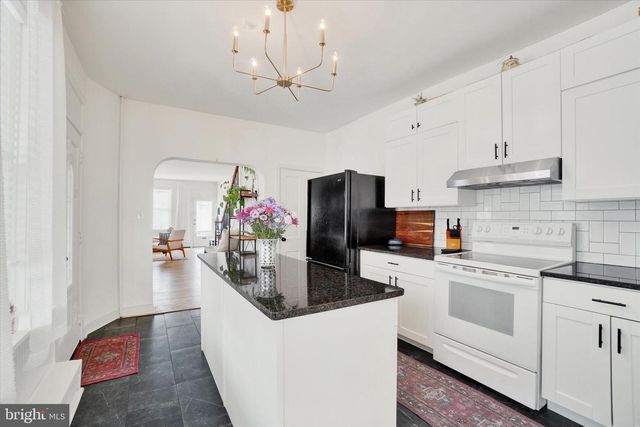 152 N 7TH ST, Columbia, PA 17512