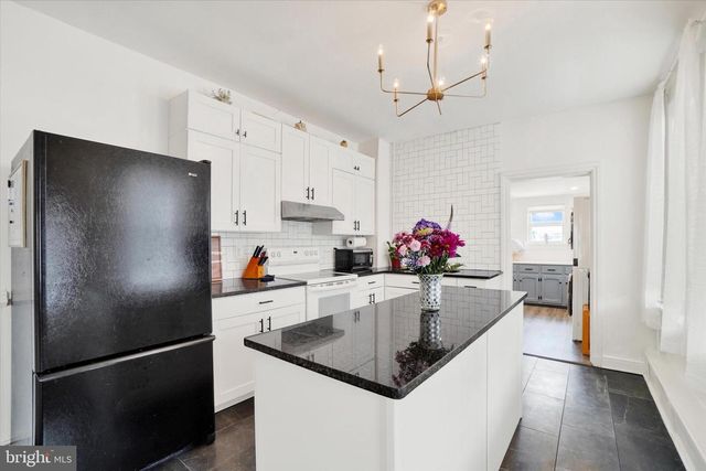 152 N 7TH ST, Columbia, PA 17512