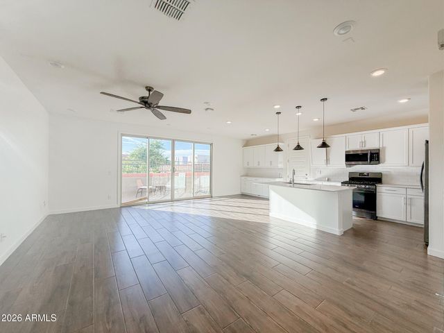 920 E ANDERSON Avenue, Phoenix, AZ 85022