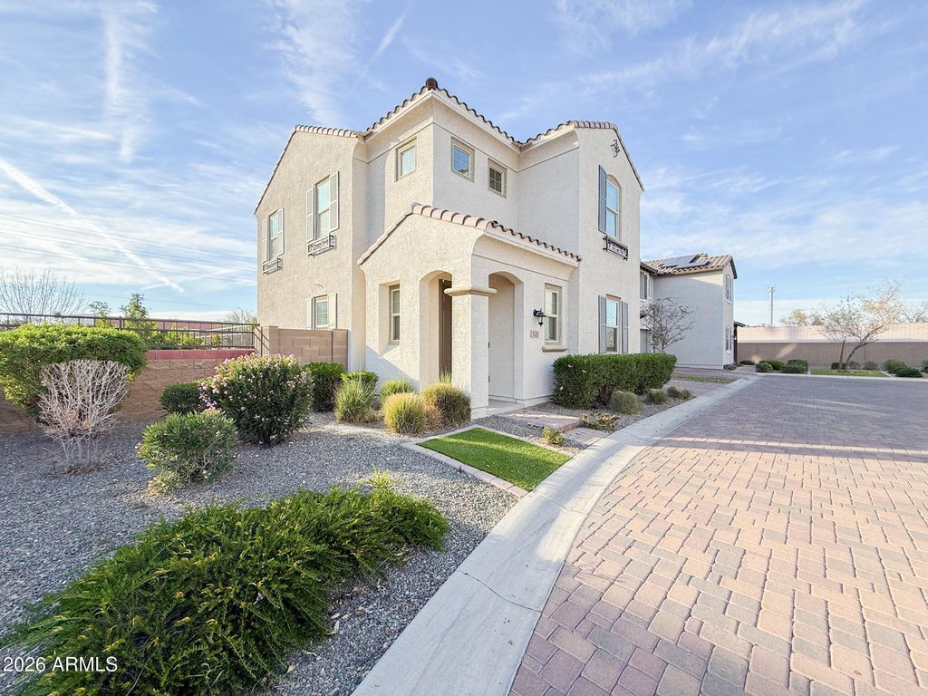 920 E ANDERSON Avenue, Phoenix, AZ 85022