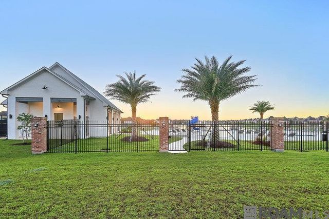 2525 Ebb Ave, Baton Rouge, LA 70810