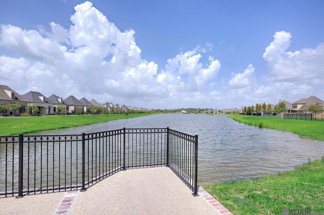 2525 Ebb Ave, Baton Rouge, LA 70810