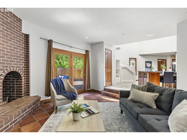 28380 Sw WILLOW CREEK Dr, Wilsonville, OR 97070