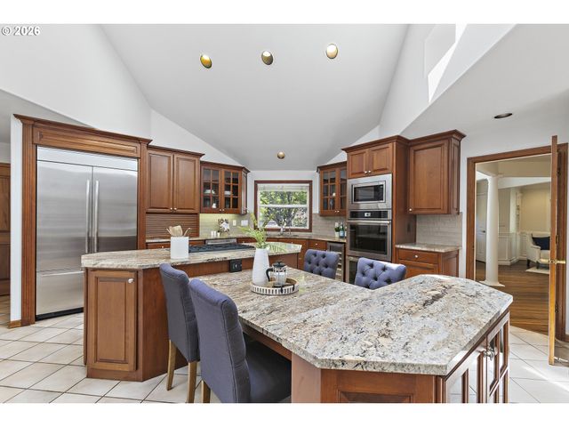 28380 Sw WILLOW CREEK Dr, Wilsonville, OR 97070