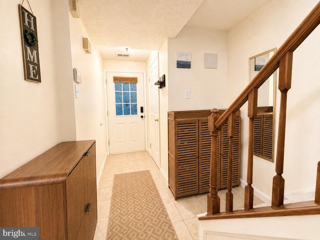 8541 BLUE ROCK LN, Lorton, VA 22079