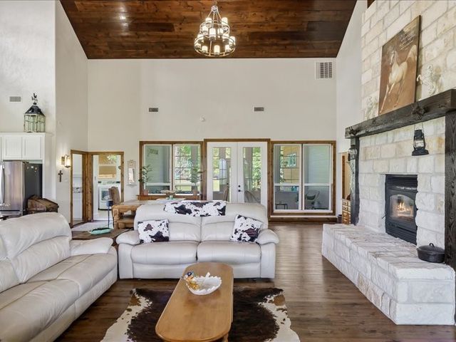 6969 State Hwy 198, Canton, TX 75103