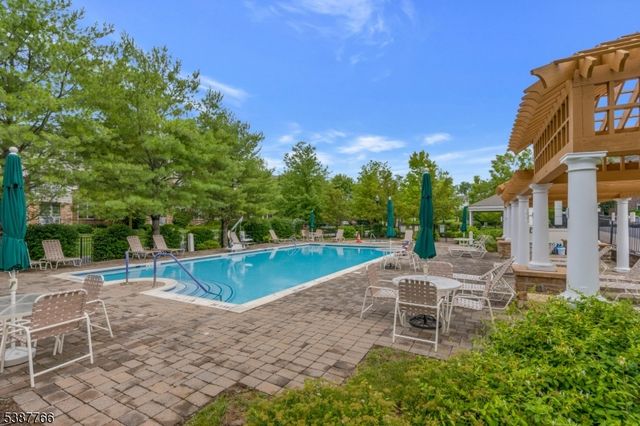 259 Victoria Drive, Bridgewater Twp., NJ 08807