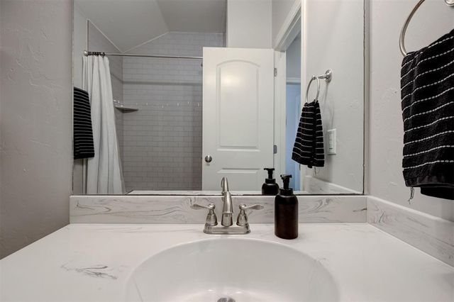 1008 SW 14th Street, Oklahoma City, OK 73160