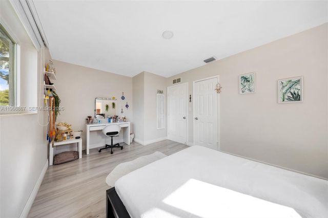 907 N Park Rd, Hollywood, FL 33021