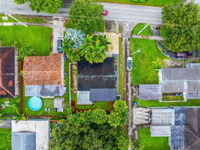 907 N Park Rd, Hollywood, FL 33021