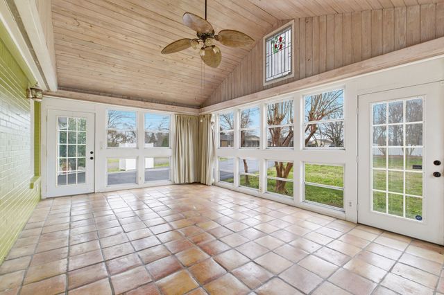 1270 Flatt Circle, Cookeville, TN 38501