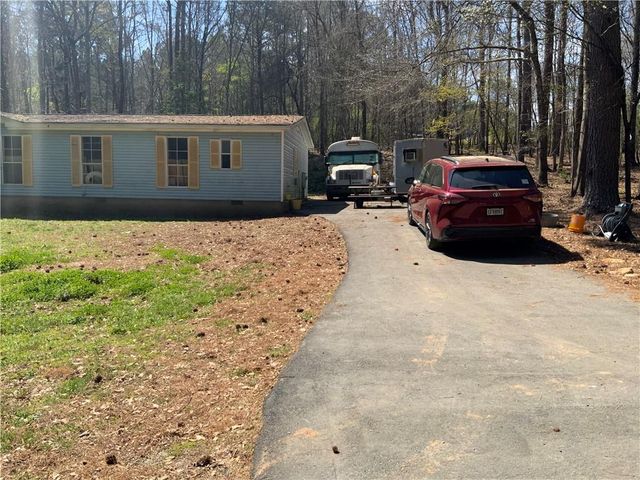 4370 Atha Circle, Loganville, GA 30052