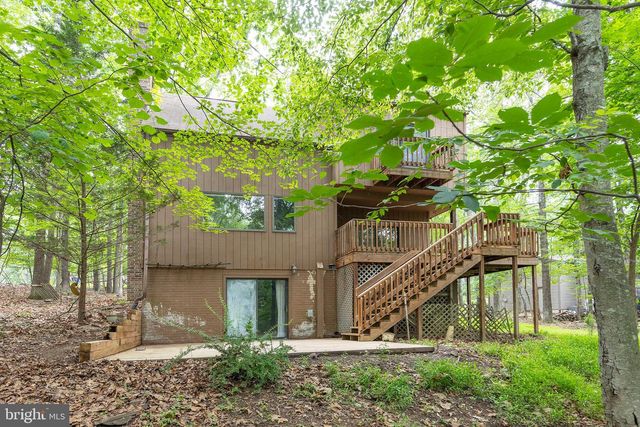1317 LAKEVIEW DR, Cross Junction, VA 22625