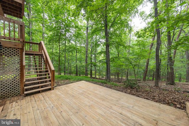 1317 LAKEVIEW DR, Cross Junction, VA 22625