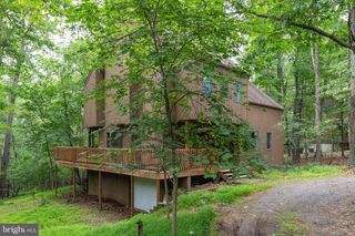 1317 LAKEVIEW DR, Cross Junction, VA 22625