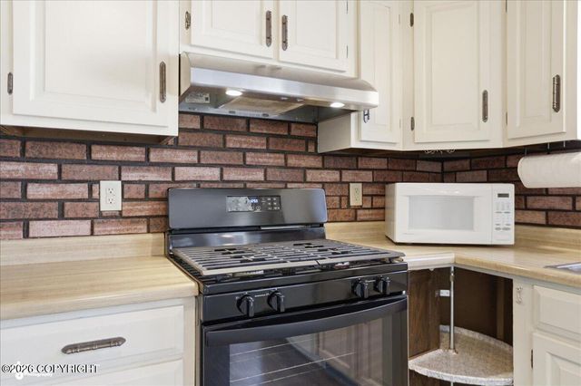 17527 Baronoff Avenue, Eagle River, AK 99577