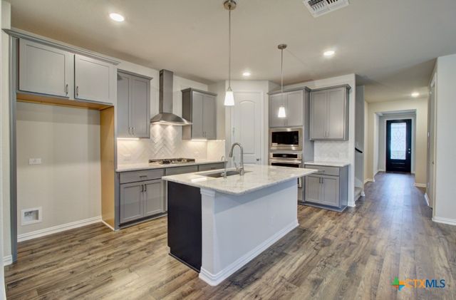 1850 Pining Street, New Braunfels, TX 78132