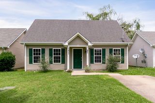 1453 Rochester Dr, Murfreesboro, TN 37130