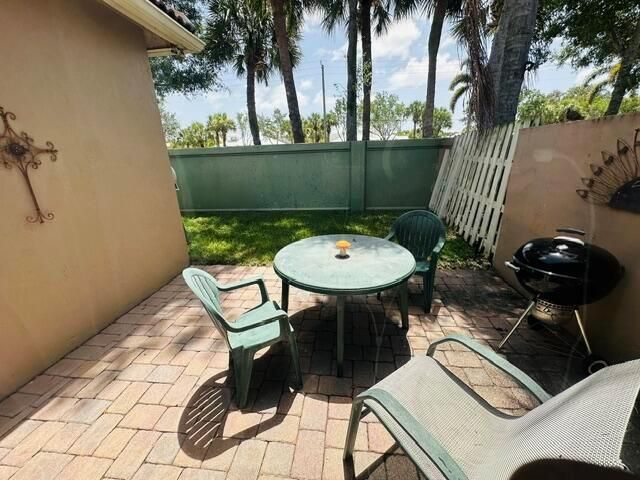 5201 SANCERRE Circle, Lake Worth, FL 33463