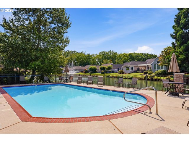 32237 Sw LAKE Dr, Wilsonville, OR 97070