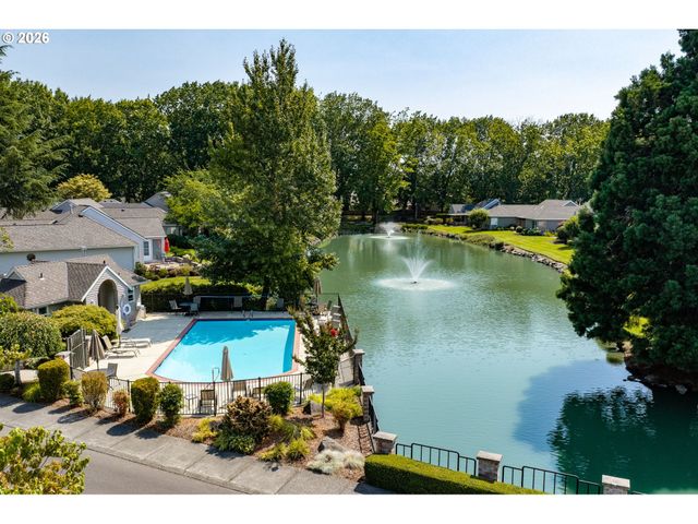 32237 Sw LAKE Dr, Wilsonville, OR 97070
