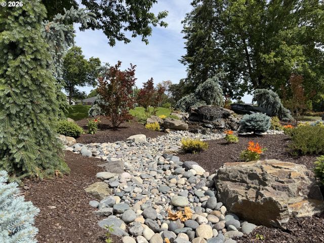 32237 Sw LAKE Dr, Wilsonville, OR 97070