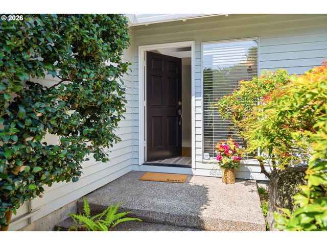 32237 Sw LAKE Dr, Wilsonville, OR 97070