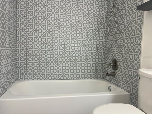 215 FERNWOOD STREET, Leesburg, FL 34748