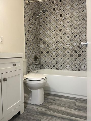 215 FERNWOOD STREET, Leesburg, FL 34748