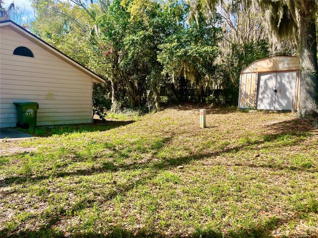 215 FERNWOOD STREET, Leesburg, FL 34748