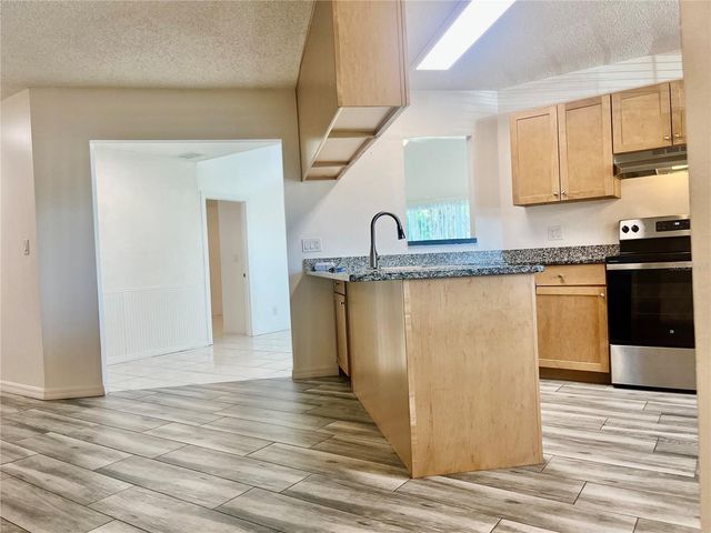 215 FERNWOOD STREET, Leesburg, FL 34748